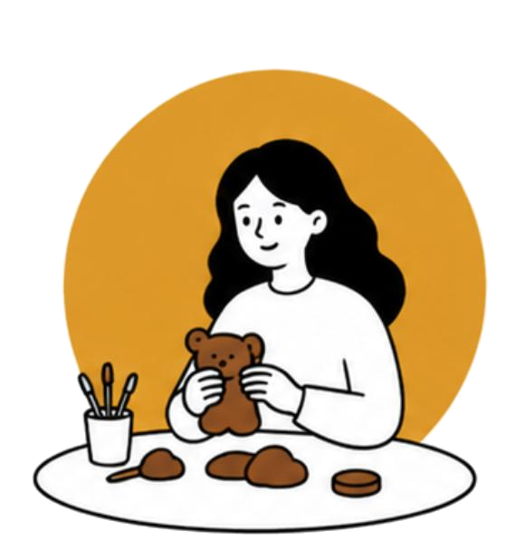 ARTTY가 점토 곰 인형을 들고 있는 아동 미술치료 장면